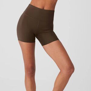 NWT ALO AIRLRFT ENERGY SHORT WOMEN'S YOGA SHORTS IN ESPRESSO BROWN SIZE S M L